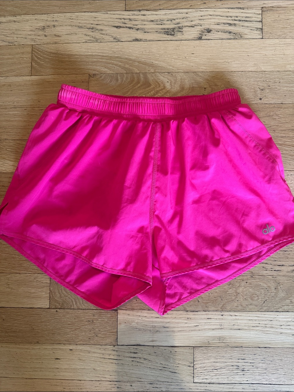 ALO 💕 Hot Pink Athletic Shorts/ 2” inseam